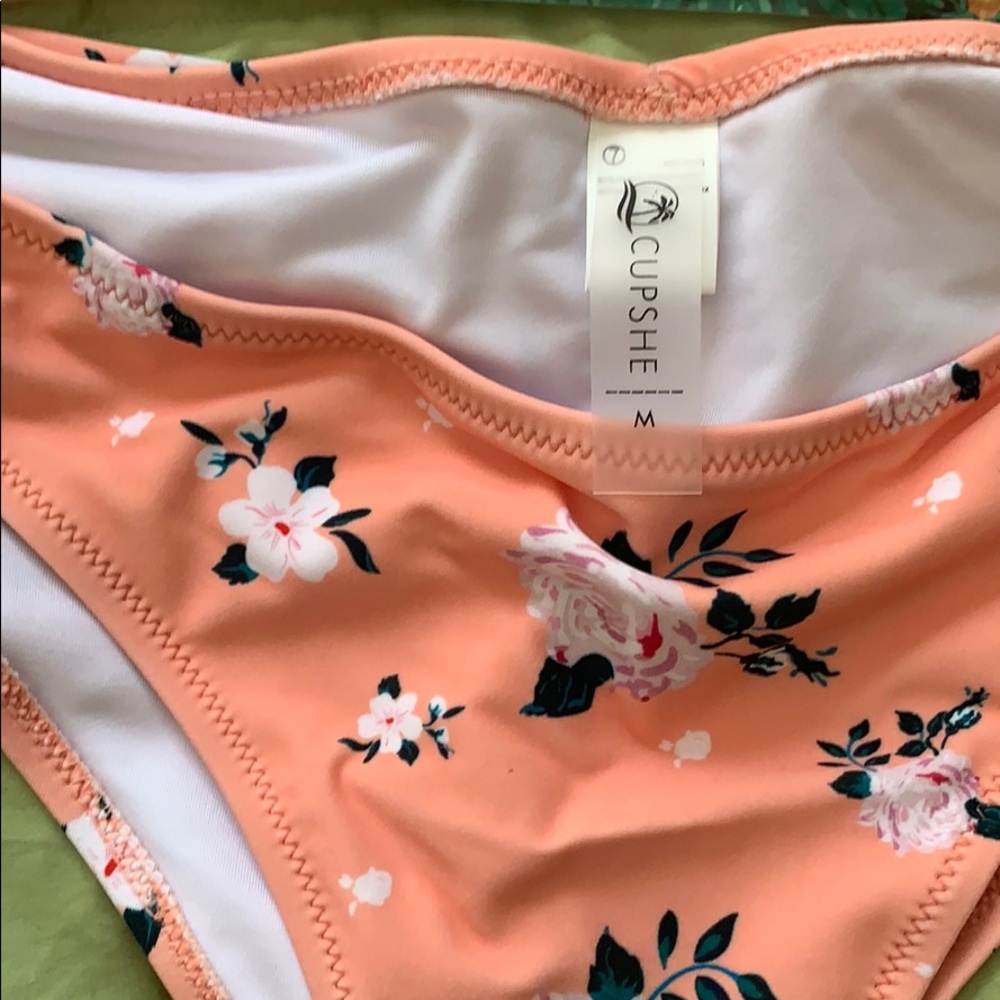 Cupshe bikini - Picture 2 of 4